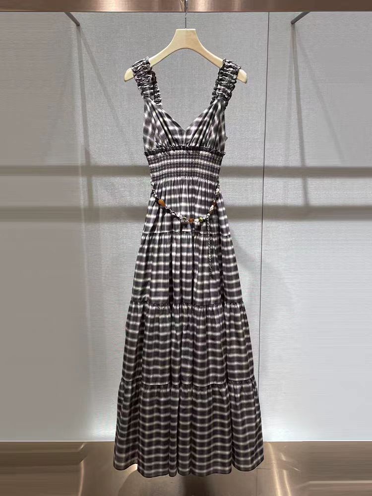 Brown plaid dress wave playful style