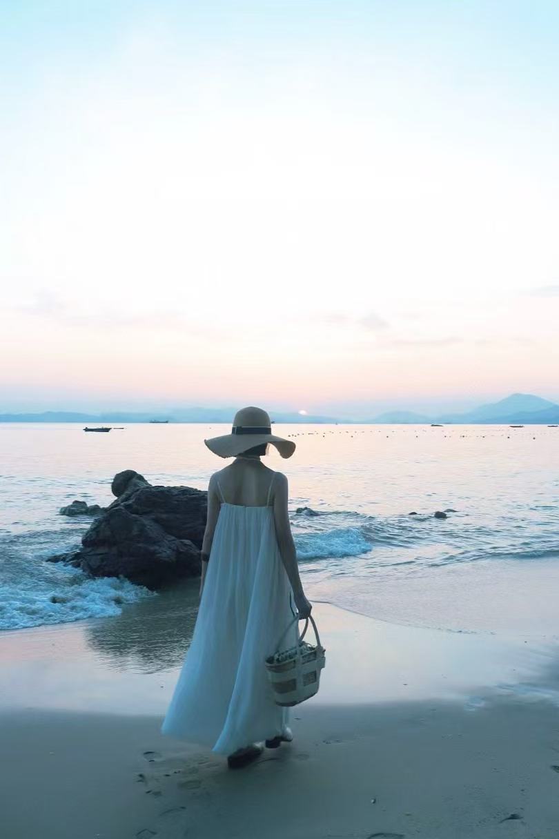 White Long Beach Vacation Dresses