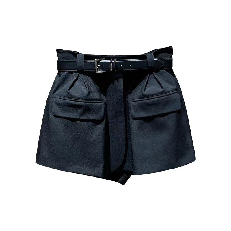 White shorts With belt belted