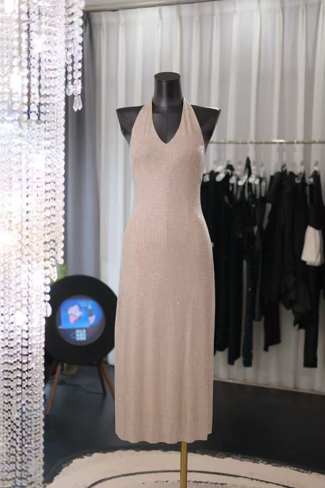 halter chiffon wedding dress Maxi halter chiffon fit and flare wedding dress 5160 – Xiaolizi main image 0